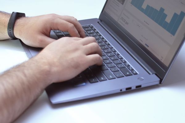 Améliorer significativement la performance web avec un consultant