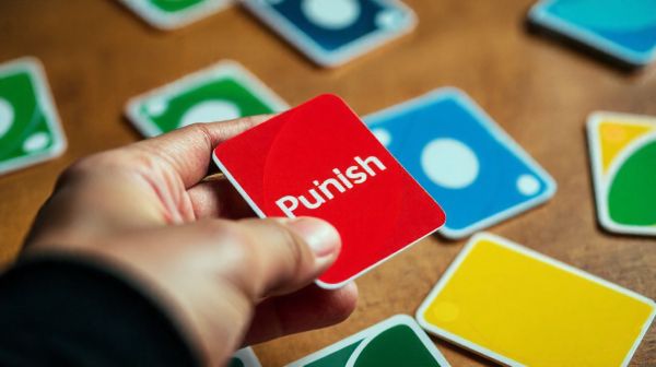 Punition en cartes à piocher dans Uno : guide complet
